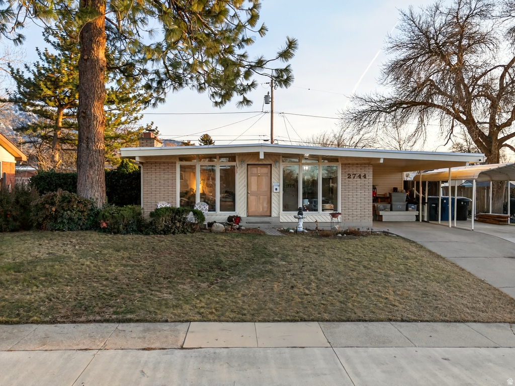 2744 E 7265 S Cottonwood Heights, UT 84121