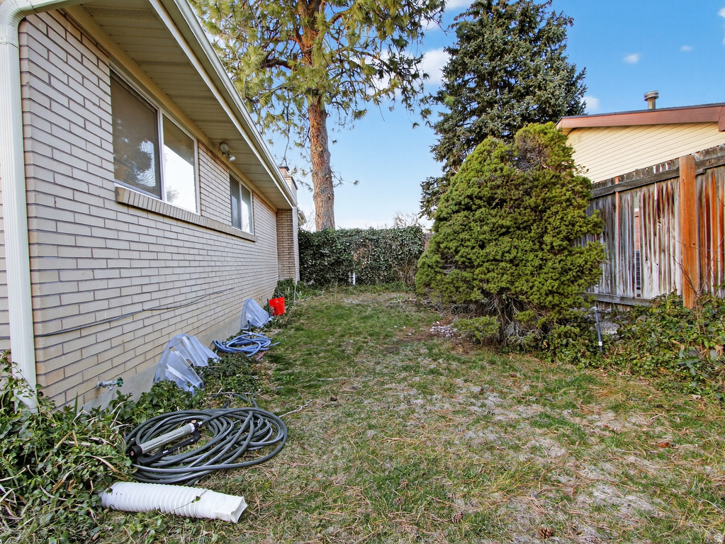 2744 E 7265 S Cottonwood Heights, UT 84121