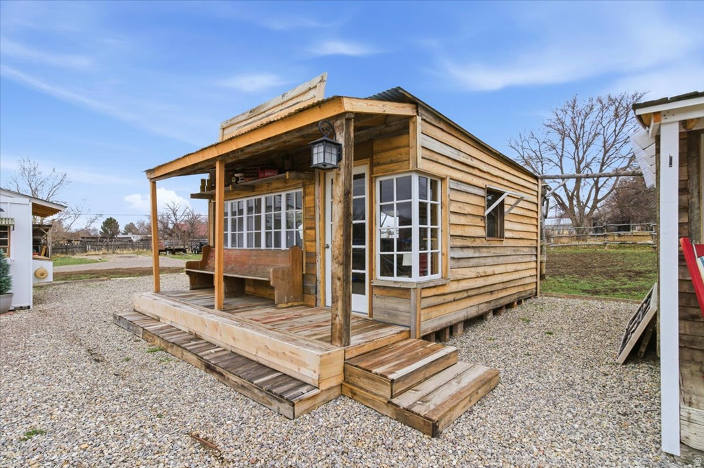 287 S 100 E Spring City, UT 84662