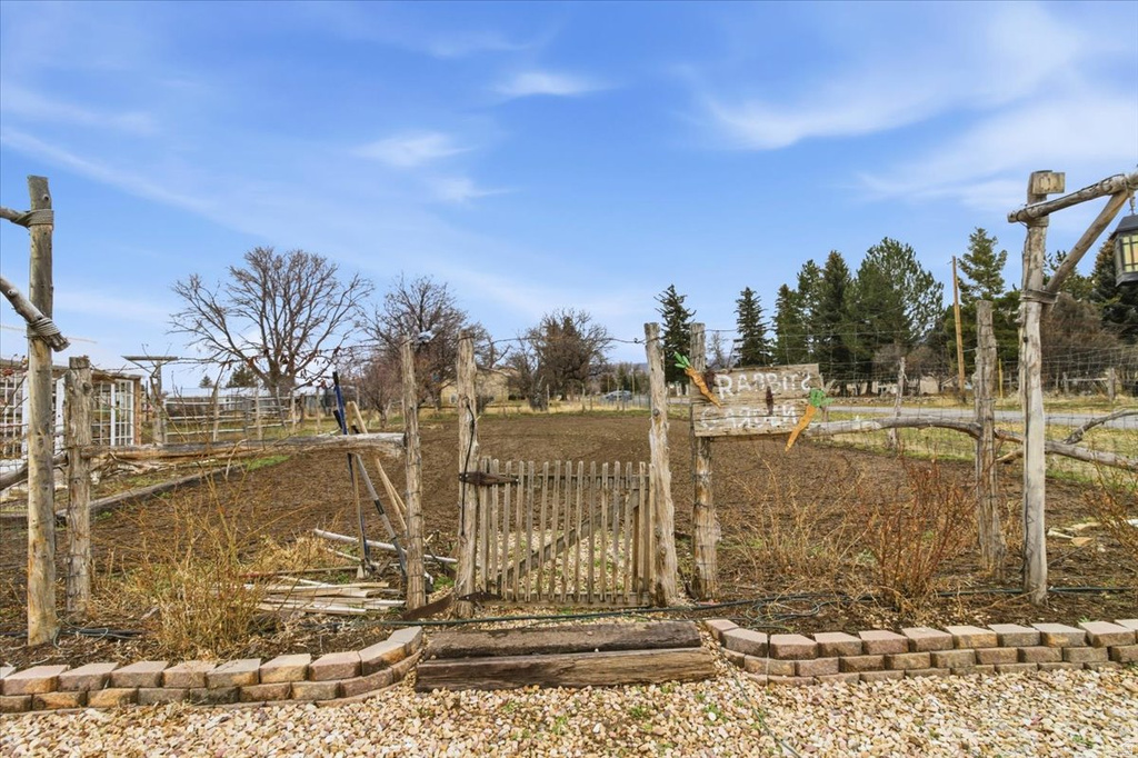 287 S 100 E Spring City, UT 84662