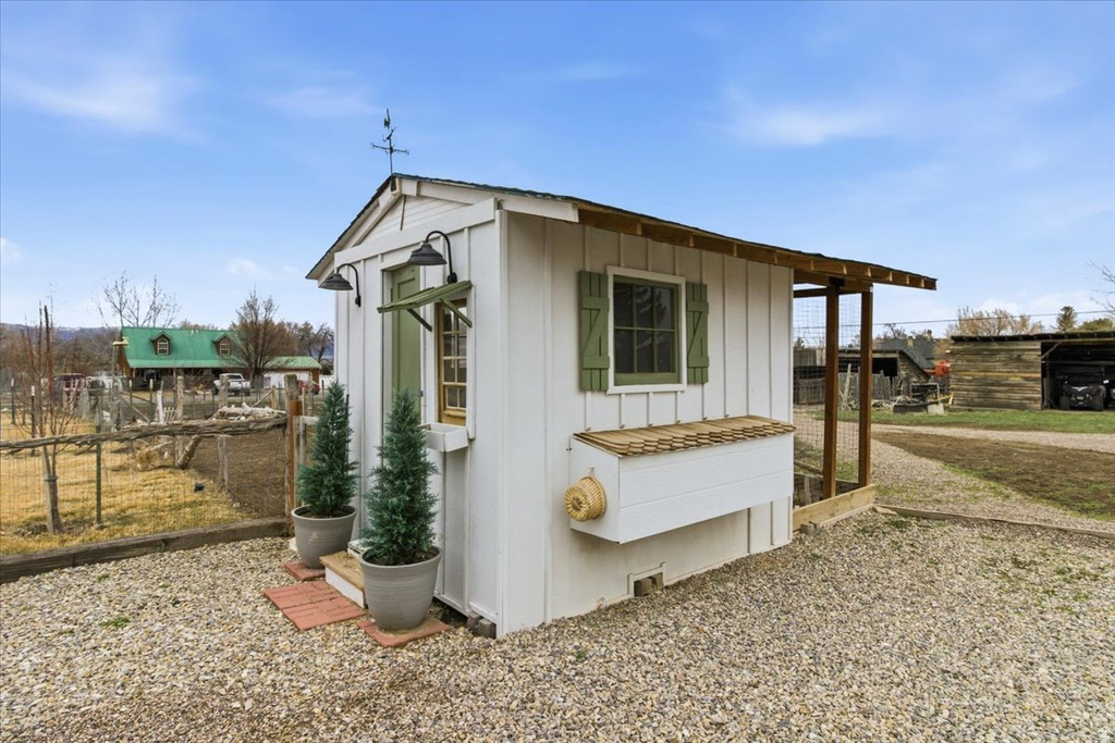 287 S 100 E Spring City, UT 84662