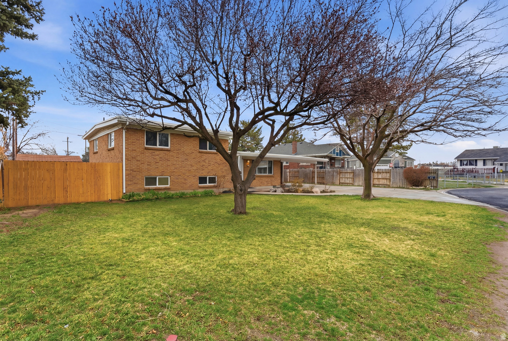 3401 S LEE ANN ST West Valley City, UT 84119