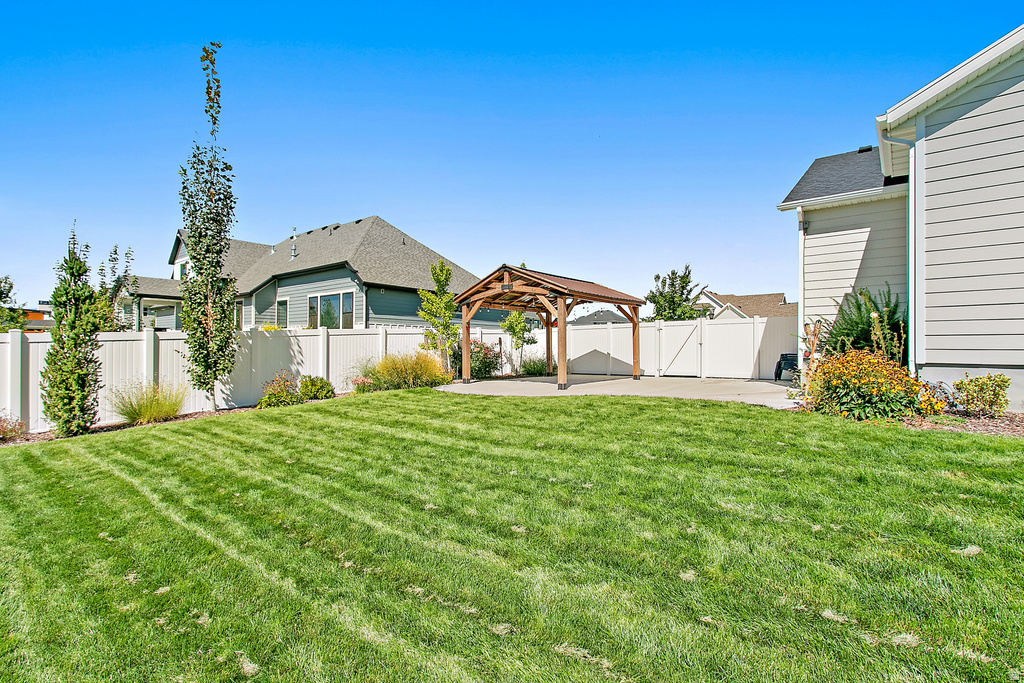 5747 W YORKSHIRE CT Highland, UT 84003