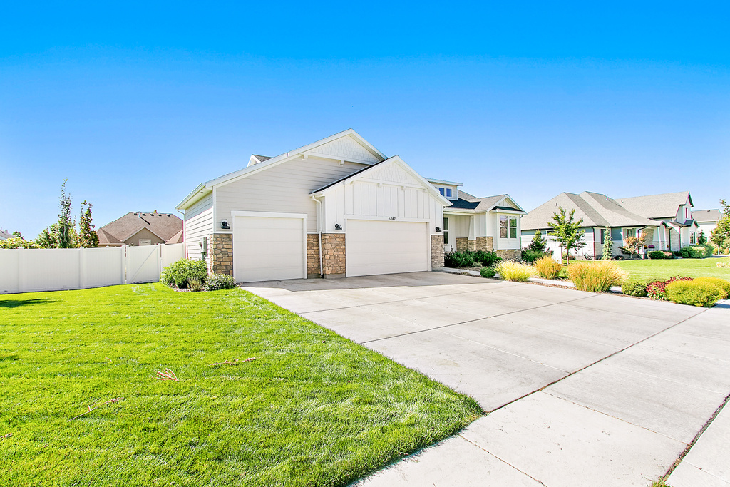 5747 W YORKSHIRE CT Highland, UT 84003