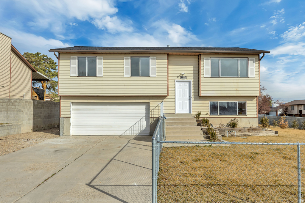 4898 W SALLYBROOKE WAY West Jordan, UT 84081