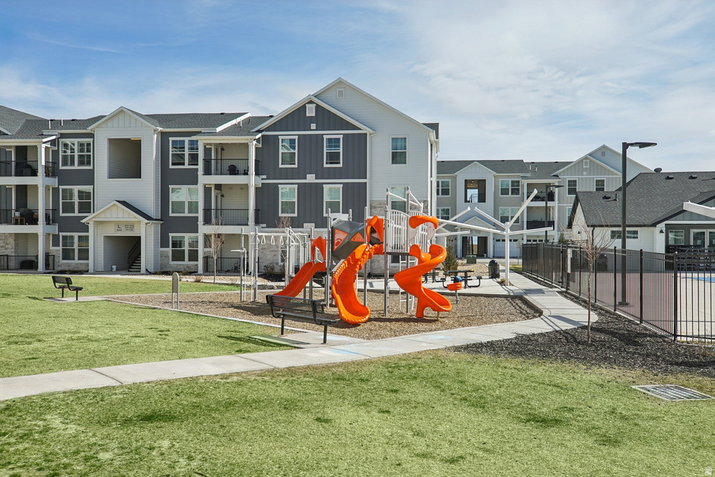 1787 N FESTIVE WAY #B304 Saratoga Springs, UT 84045