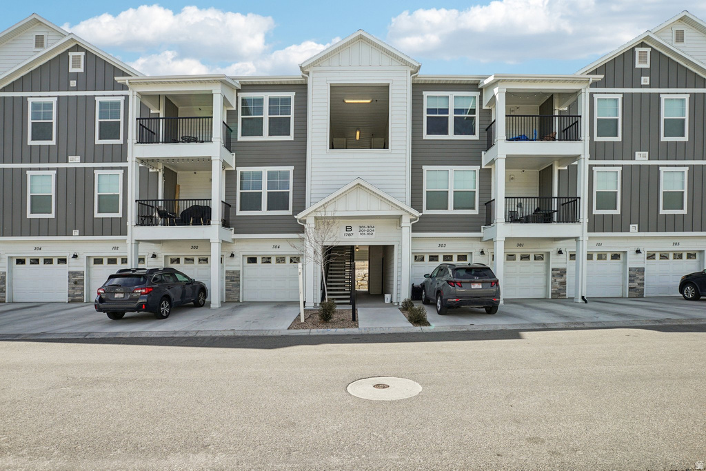 1787 N FESTIVE WAY #B304 Saratoga Springs, UT 84045