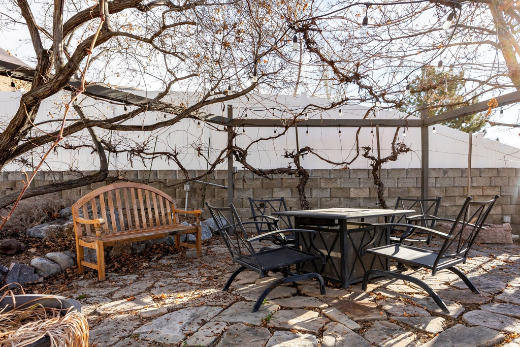 1096 E 380 N Lindon, UT 84042