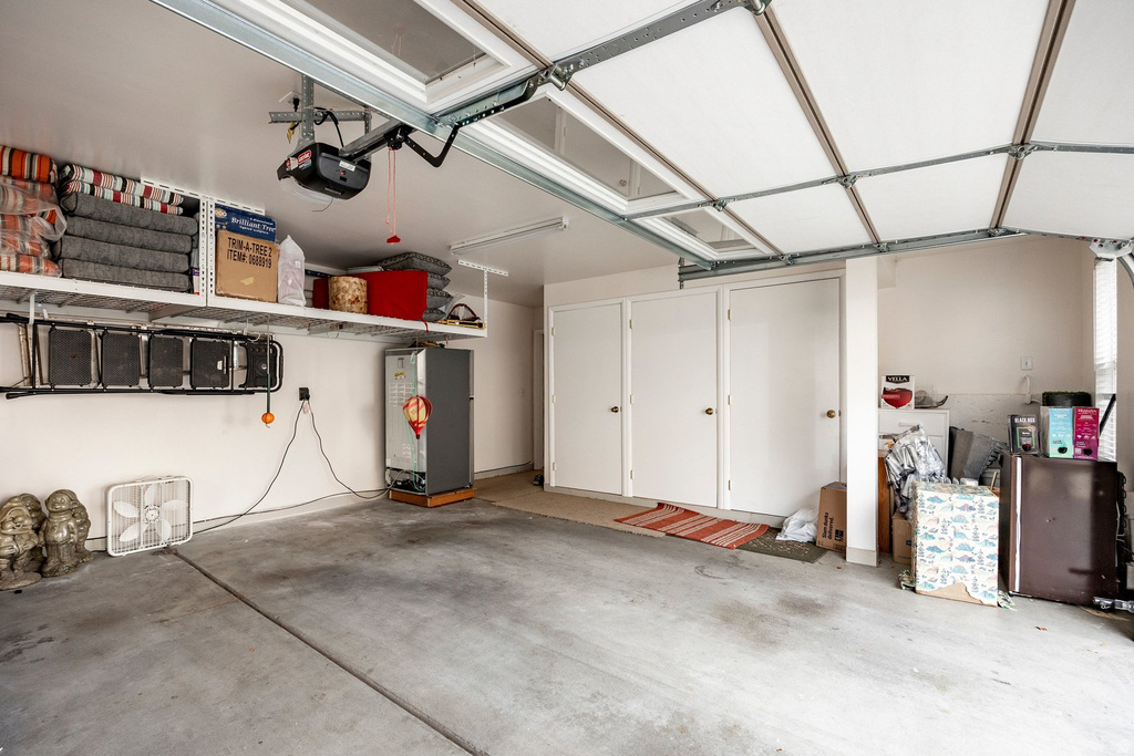 1096 E 380 N Lindon, UT 84042