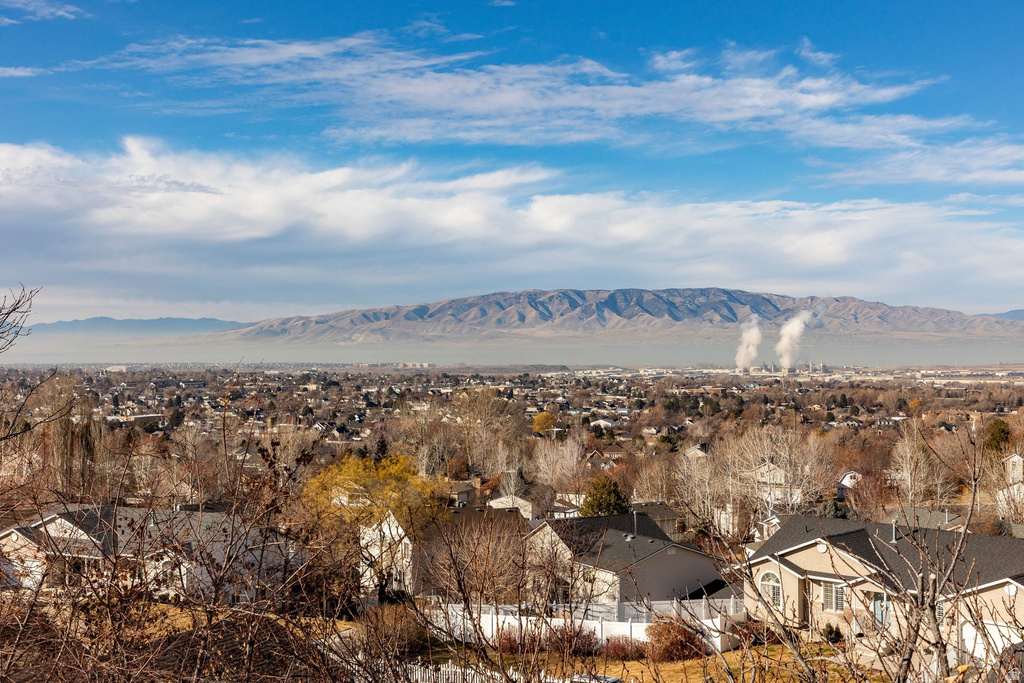 1096 E 380 N Lindon, UT 84042