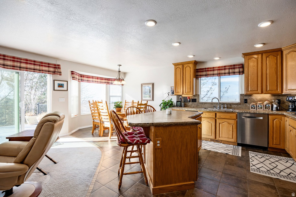 1096 E 380 N Lindon, UT 84042