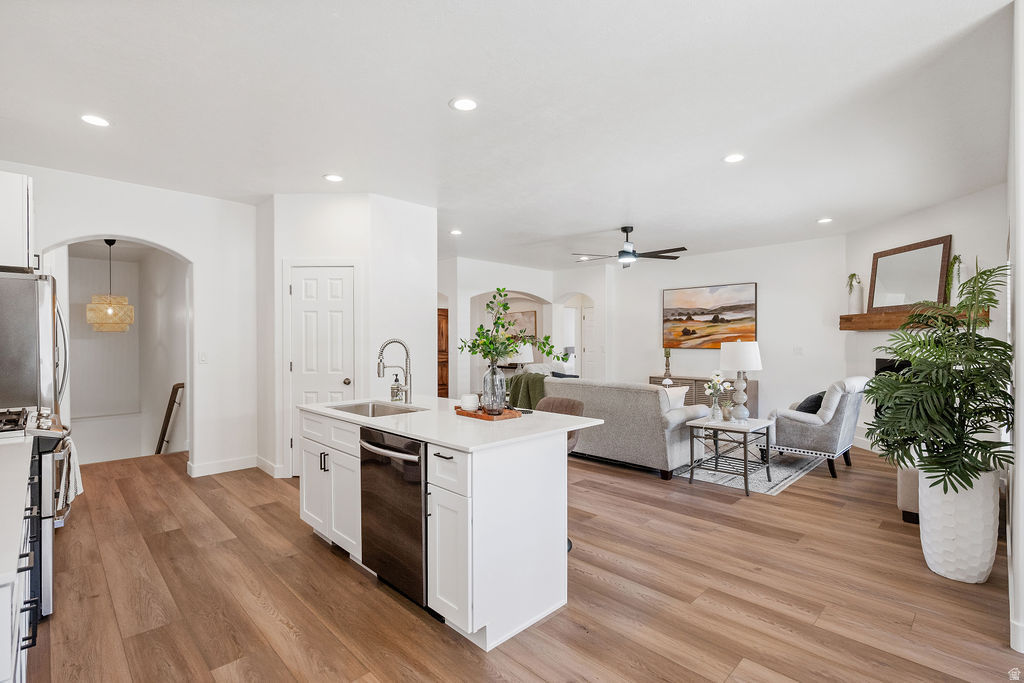 9226 N MOUNT AIREY DR Eagle Mountain, UT 84005