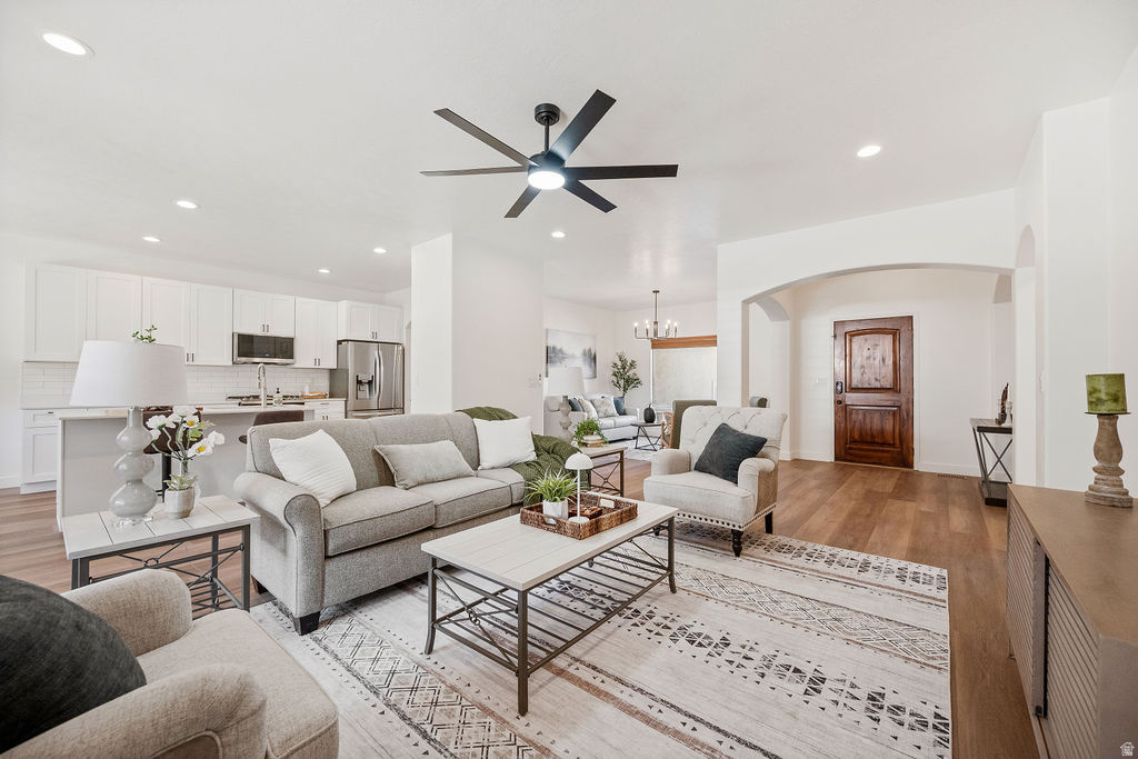 9226 N MOUNT AIREY DR Eagle Mountain, UT 84005