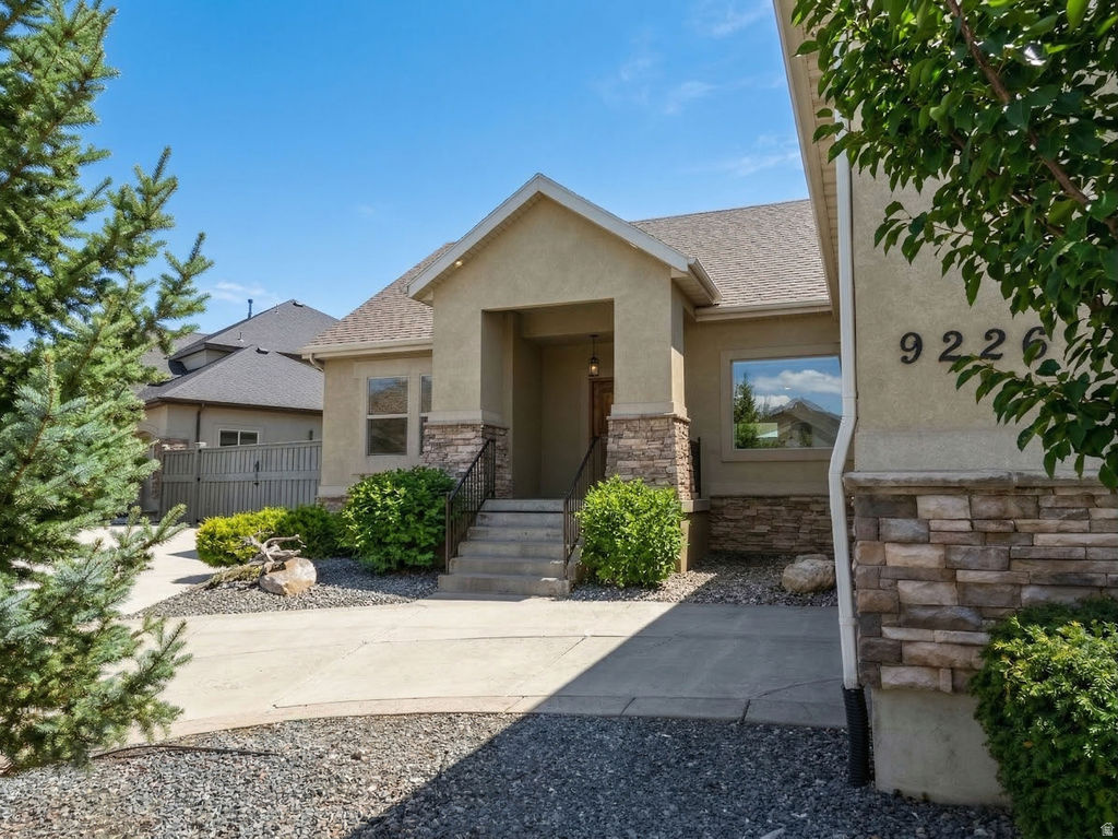 9226 N MOUNT AIREY DR Eagle Mountain, UT 84005