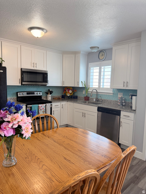 694 W RY LN Tooele, UT 84074