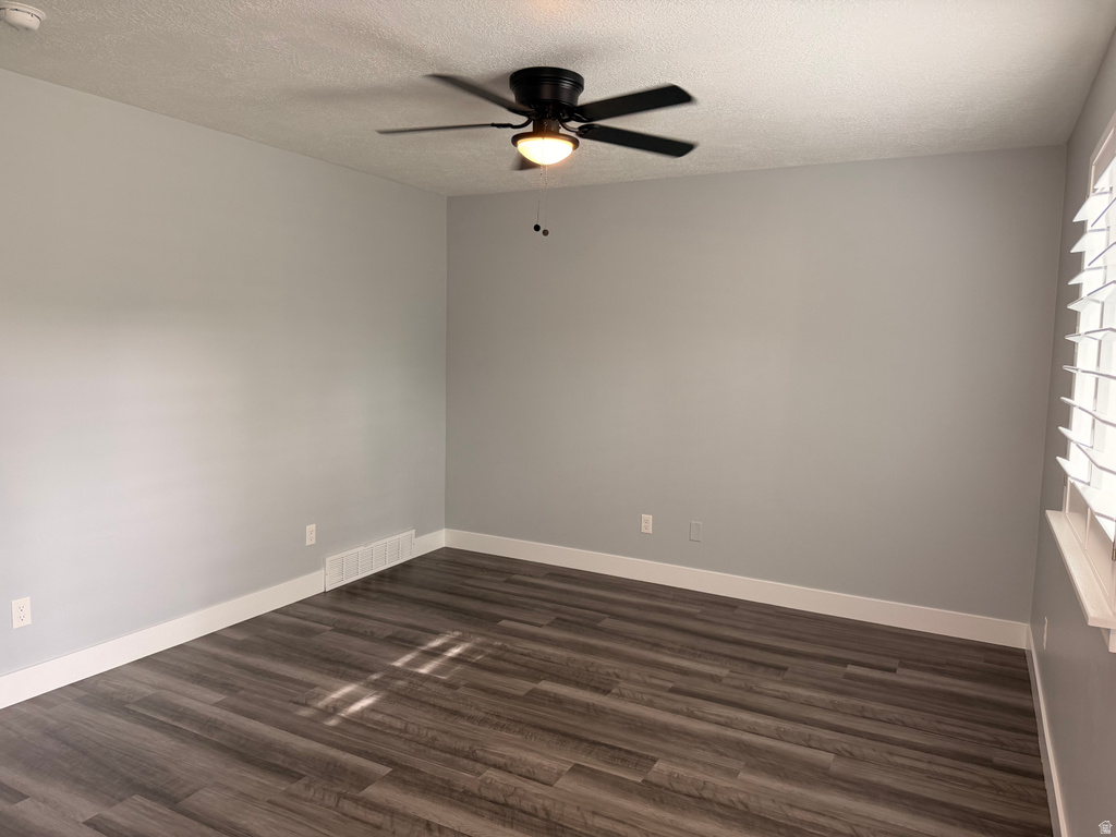 694 W RY LN Tooele, UT 84074