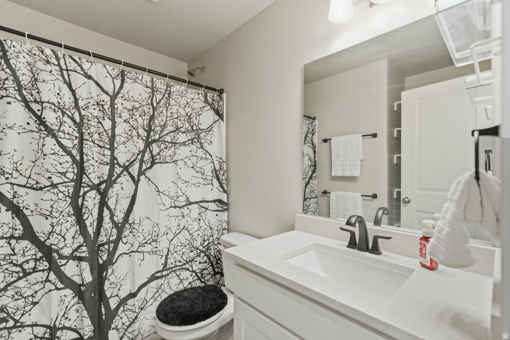 421 E PENNY LN Clearfield, UT 84015