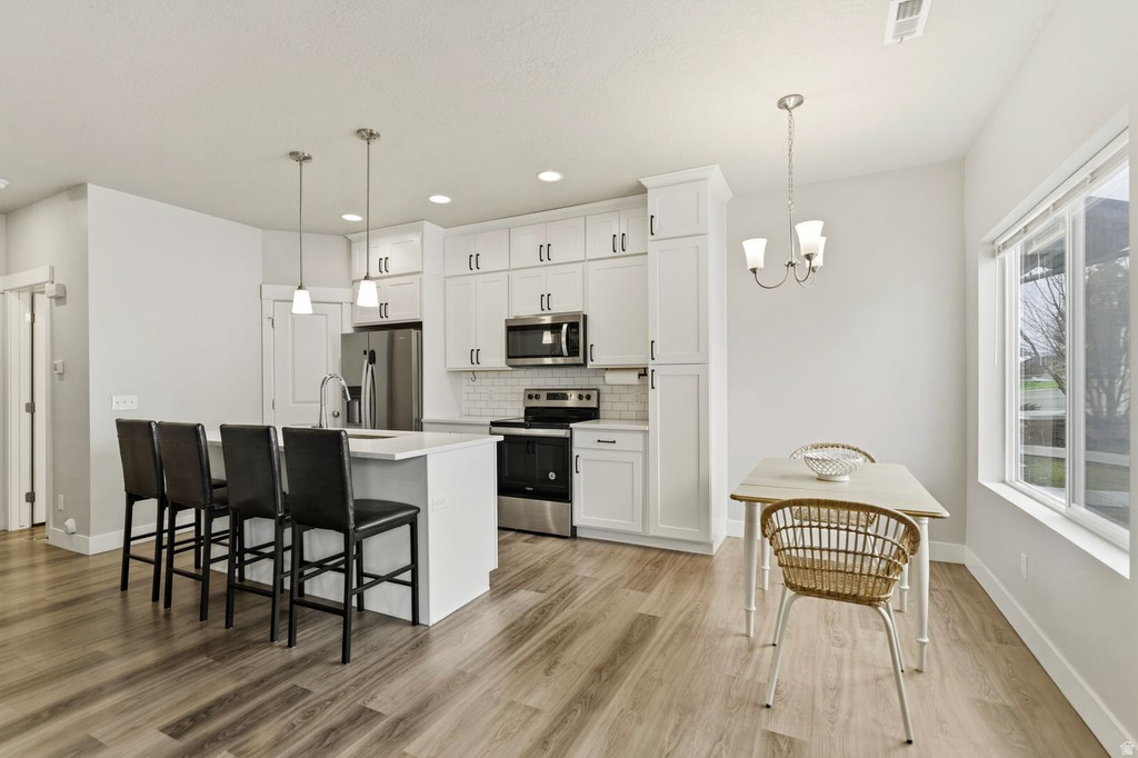 421 E PENNY LN Clearfield, UT 84015