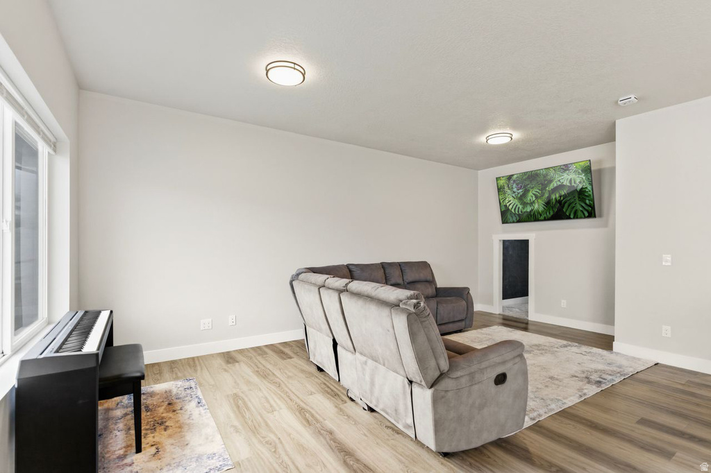 421 E PENNY LN Clearfield, UT 84015