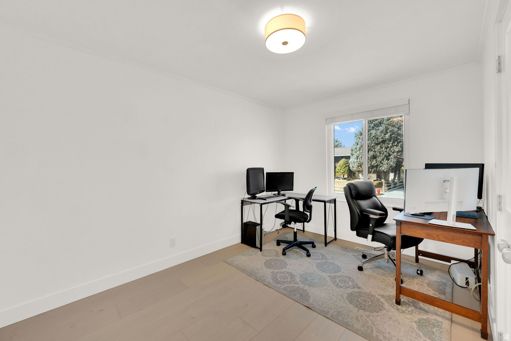 2617 W DONNAWOOD CIR Salt Lake City, UT 84129