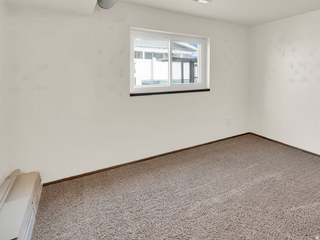 2617 W DONNAWOOD CIR Salt Lake City, UT 84129