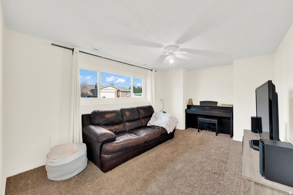 2617 W DONNAWOOD CIR Salt Lake City, UT 84129