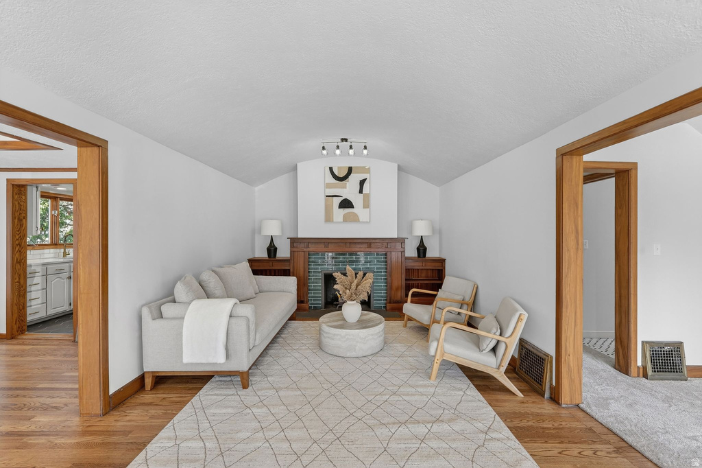 1402 E CAPITOL ST Ogden, UT 84401