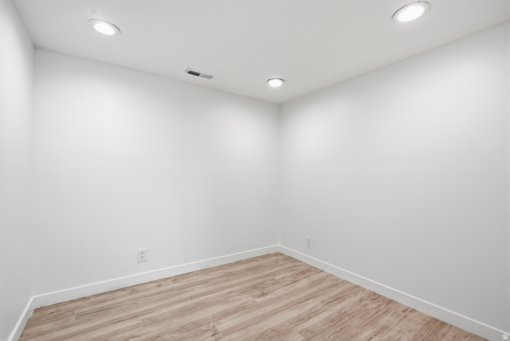 3529 S 6470 W West Valley City, UT 84128