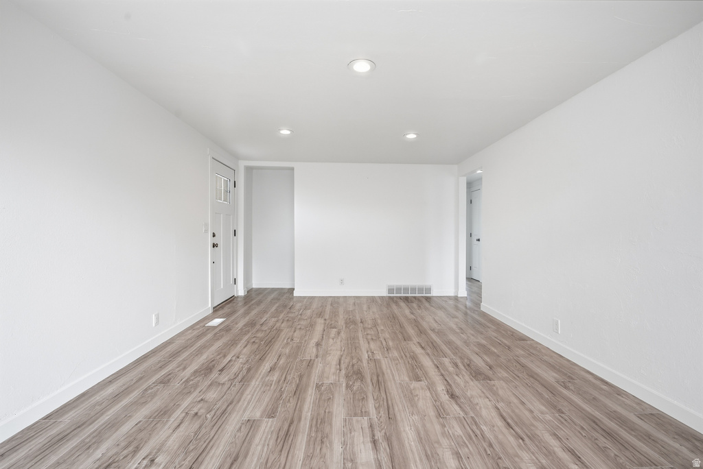 3529 S 6470 W West Valley City, UT 84128