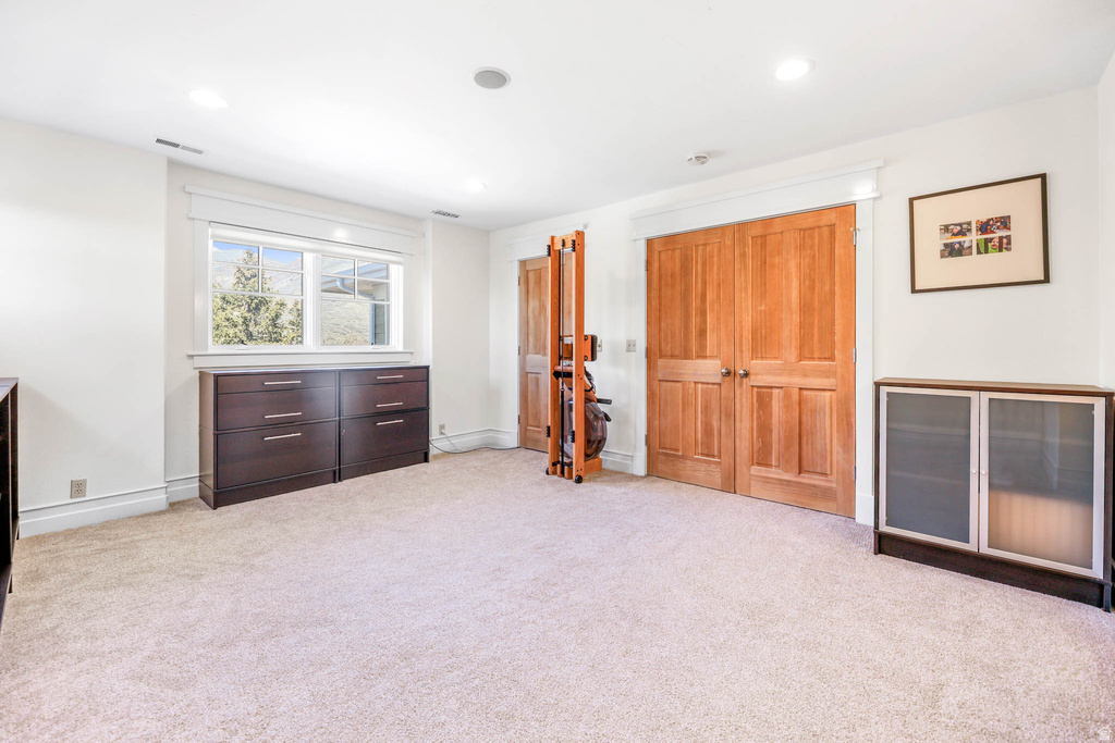 606 N LITTLE TREE CIR Salt Lake City, UT 84108