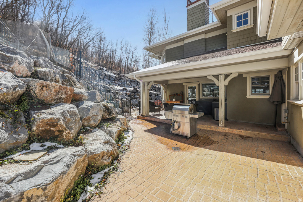 606 N LITTLE TREE CIR Salt Lake City, UT 84108