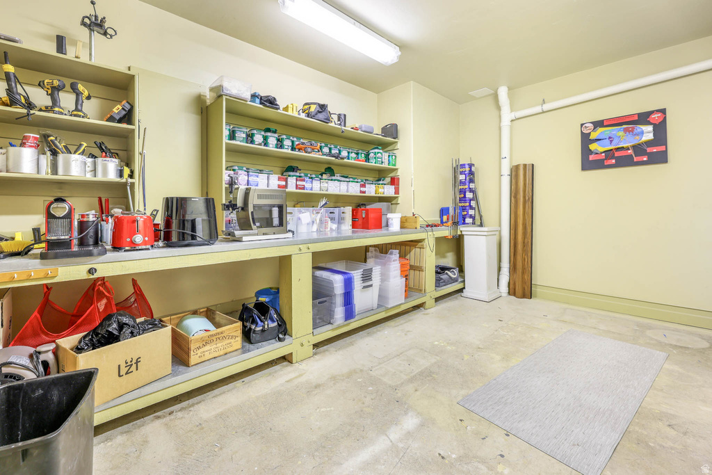 606 N LITTLE TREE CIR Salt Lake City, UT 84108