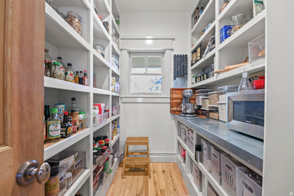 606 N LITTLE TREE CIR Salt Lake City, UT 84108