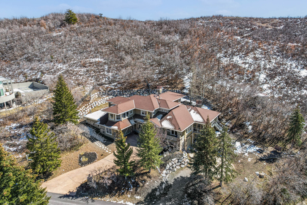 606 N LITTLE TREE CIR Salt Lake City, UT 84108