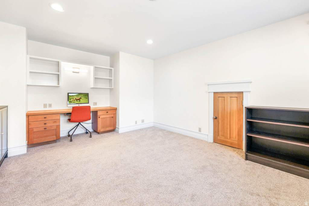 606 N LITTLE TREE CIR Salt Lake City, UT 84108