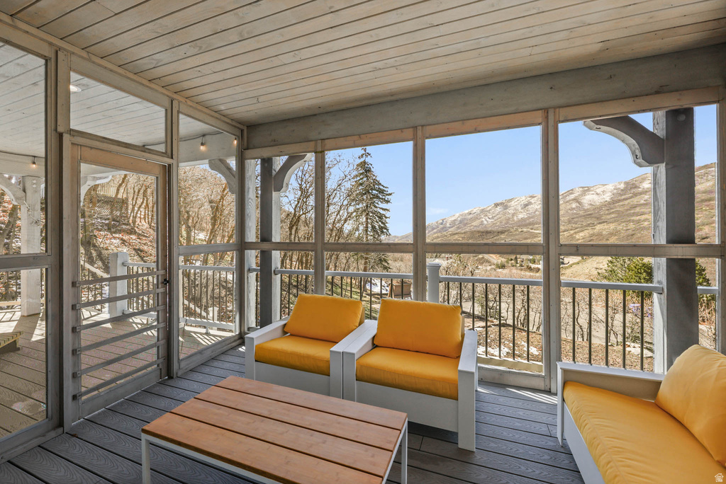 606 N LITTLE TREE CIR Salt Lake City, UT 84108