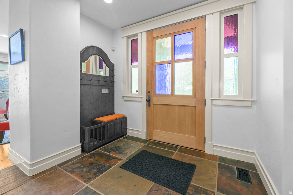 606 N LITTLE TREE CIR Salt Lake City, UT 84108