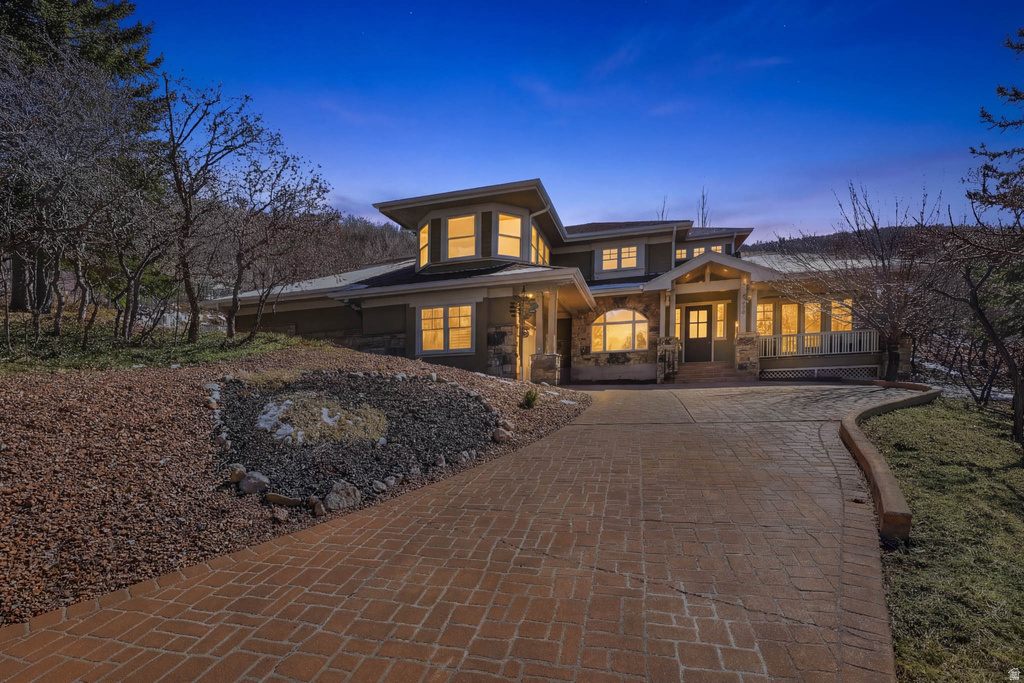 606 N LITTLE TREE CIR Salt Lake City, UT 84108