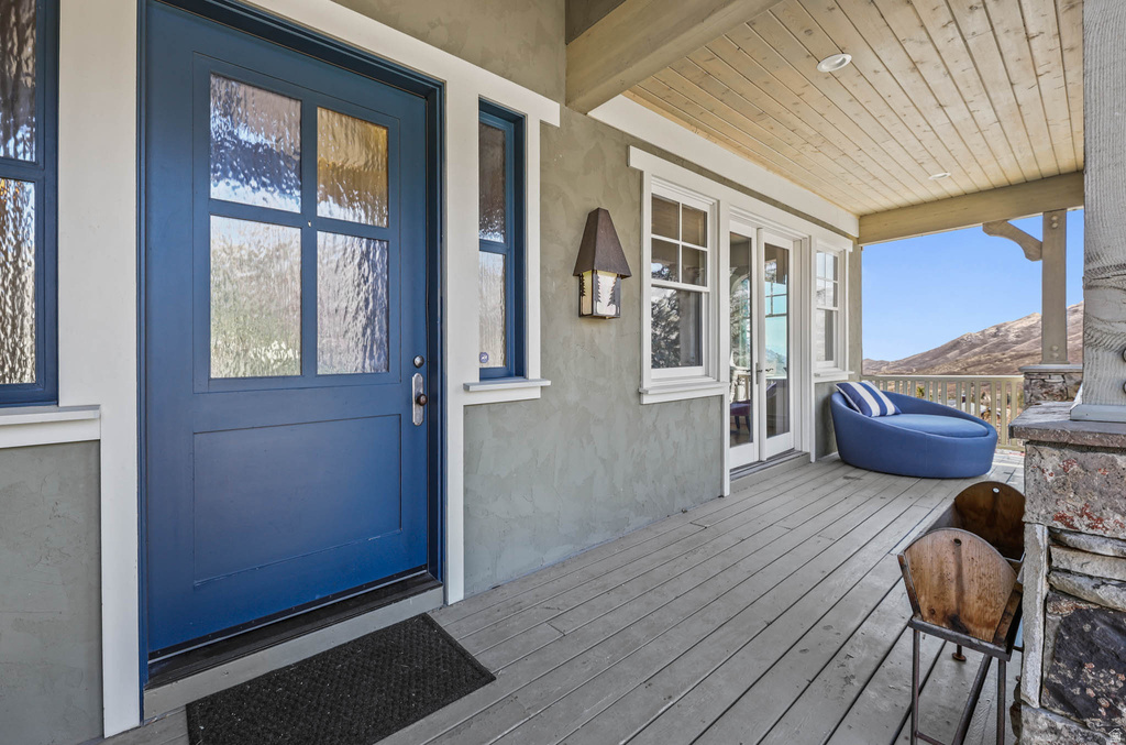 606 N LITTLE TREE CIR Salt Lake City, UT 84108