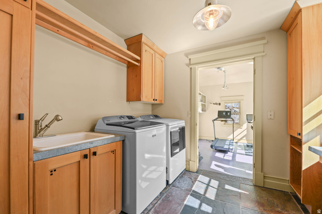 606 N LITTLE TREE CIR Salt Lake City, UT 84108