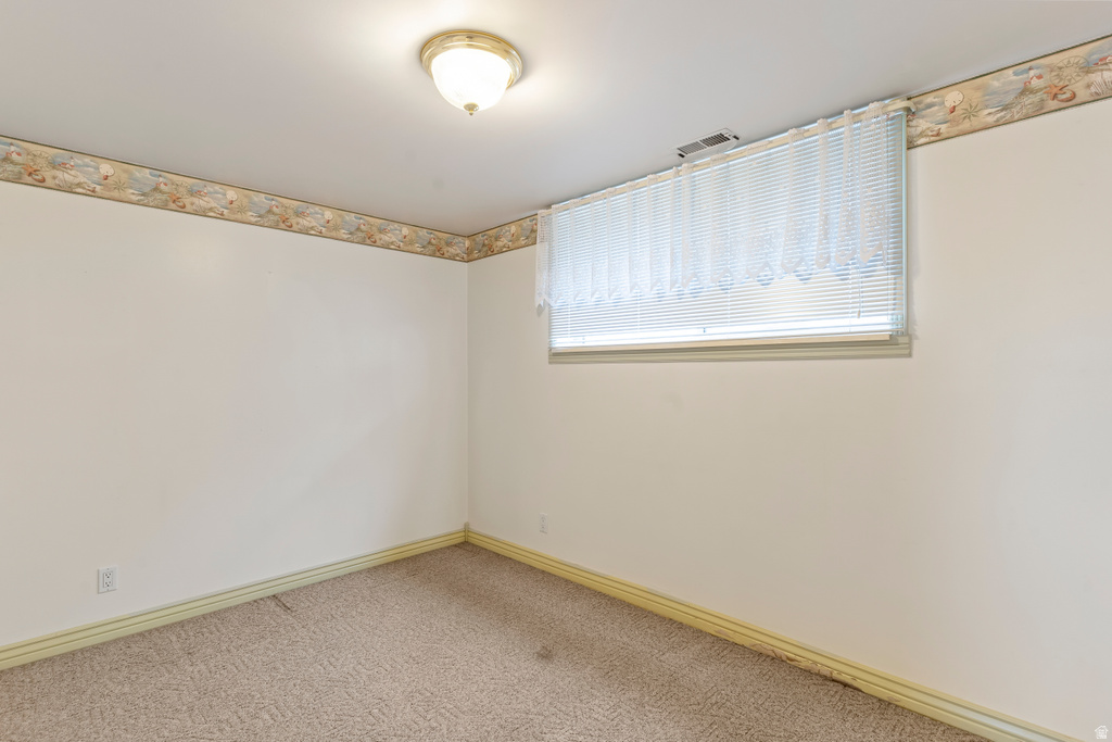 2568 W 5225 S Roy, UT 84067