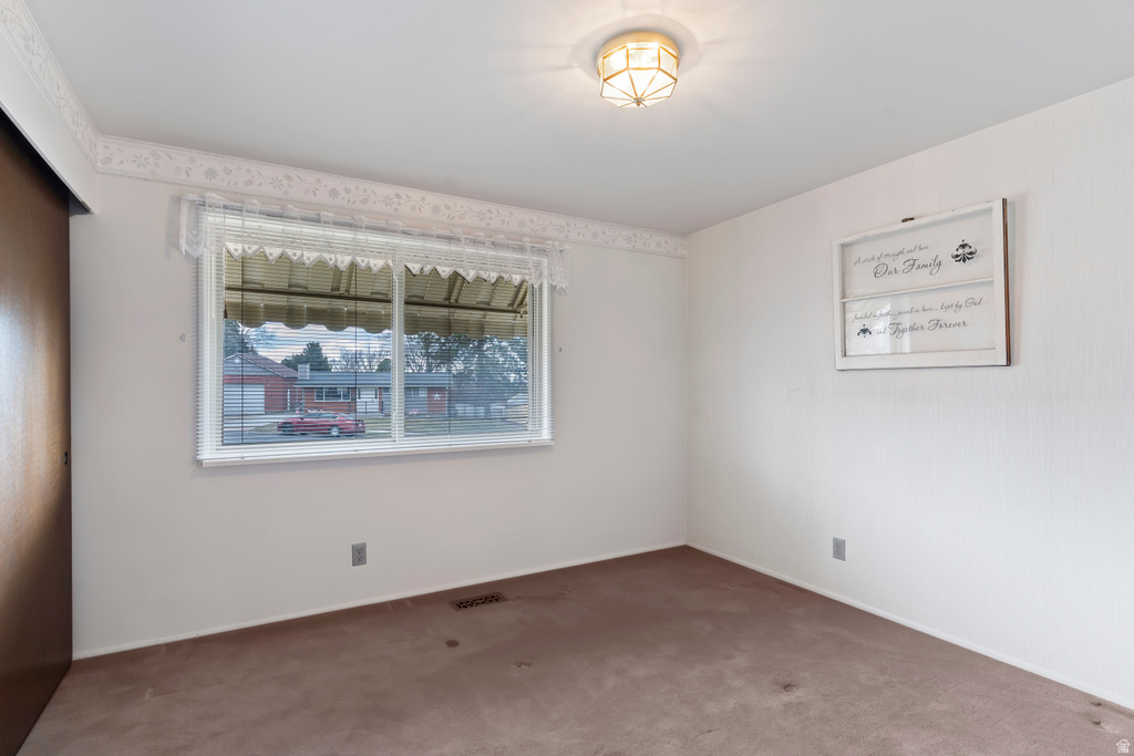 2568 W 5225 S Roy, UT 84067