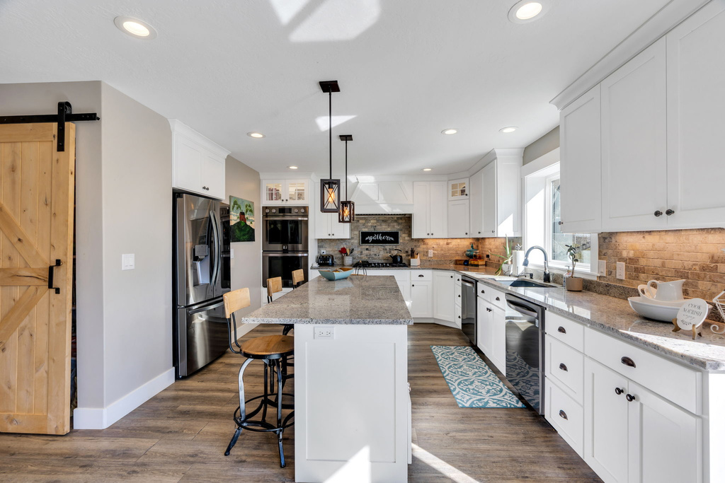 9980 N 4000 W Cedar Hills, UT 84062