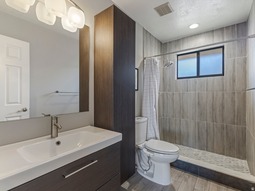 22 E 525 N Layton, UT 84041