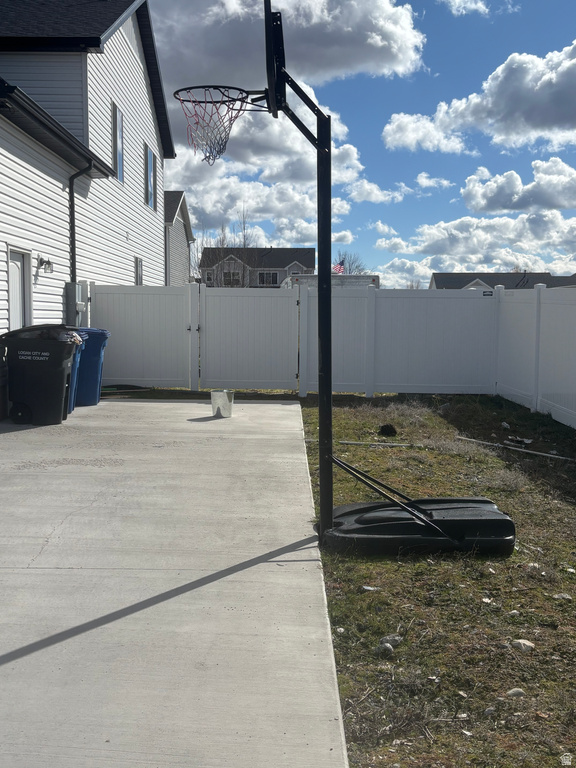 566 W SADDLEBACK Smithfield, UT 84335