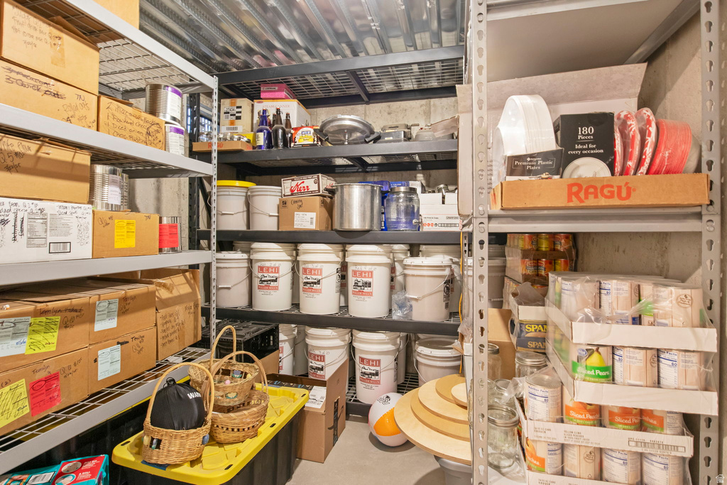 152 E 580 N Vineyard, UT 84059