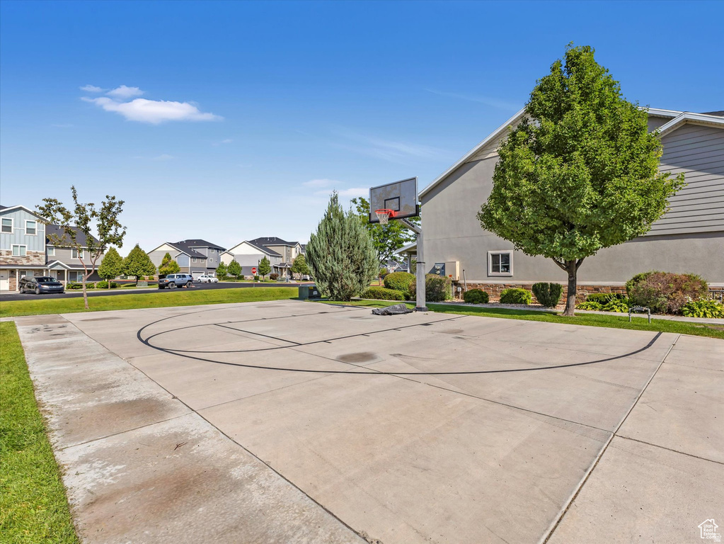 341 N 680 E Vineyard, UT 84059