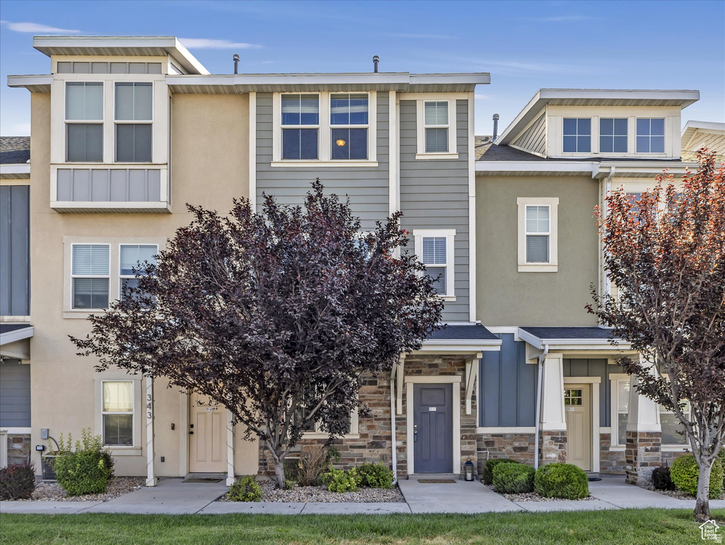 341 N 680 E Vineyard, UT 84059