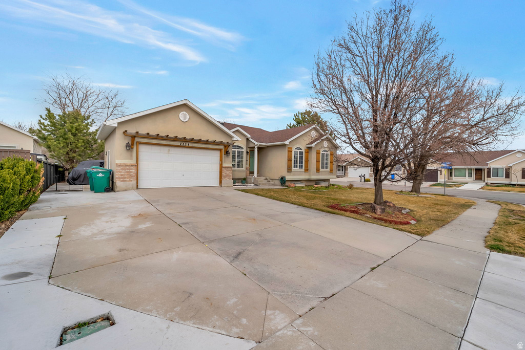 2328 W STEPHEN LN Riverton, UT 84065
