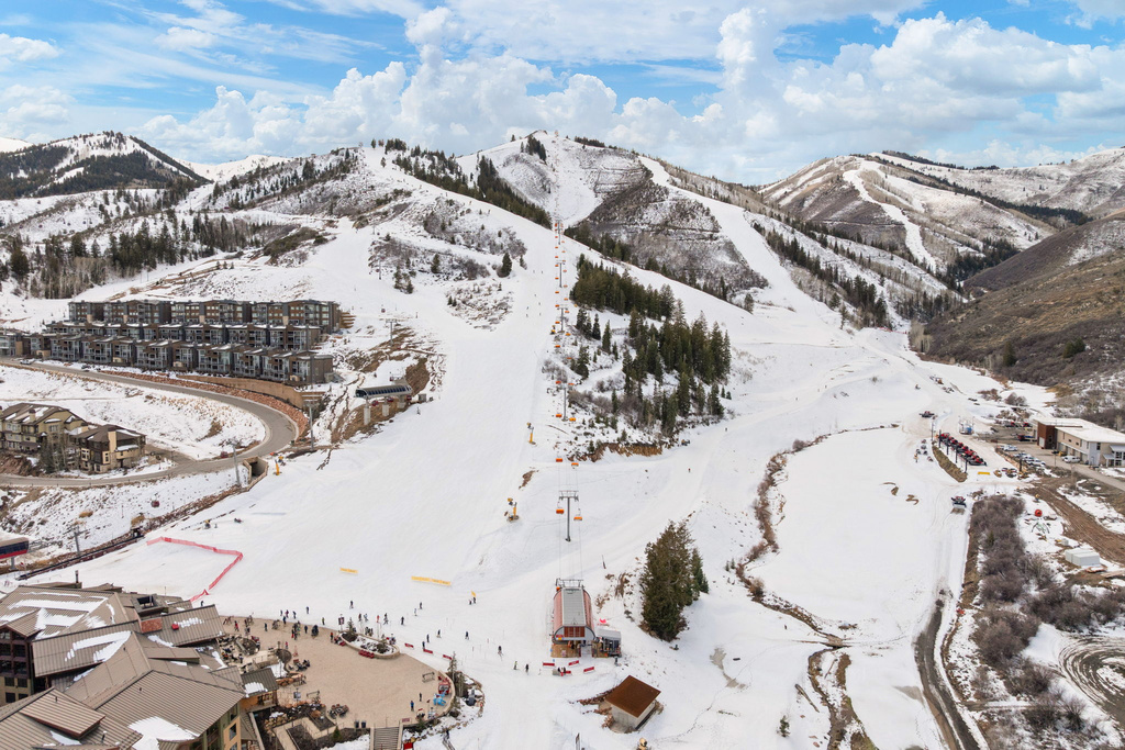 3720 N SUNDIAL CT #C110 Park City, UT 84098